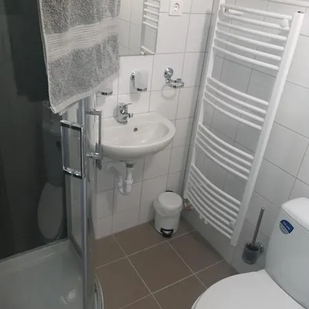Keresz Panzio Bed & Breakfast *