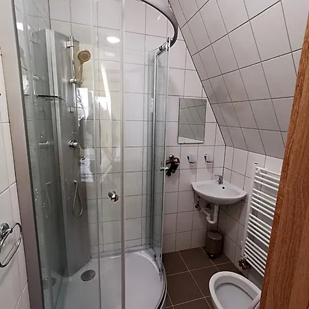 Keresz Panzio Bed & Breakfast Martely