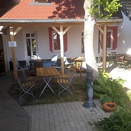 Bed & Breakfast Keresz Panzio 3*