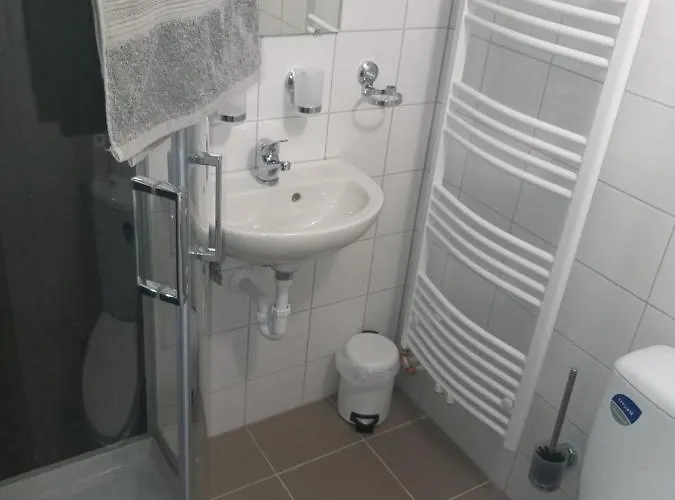 Keresz Panzio Nocleg ze śniadaniem 3*
